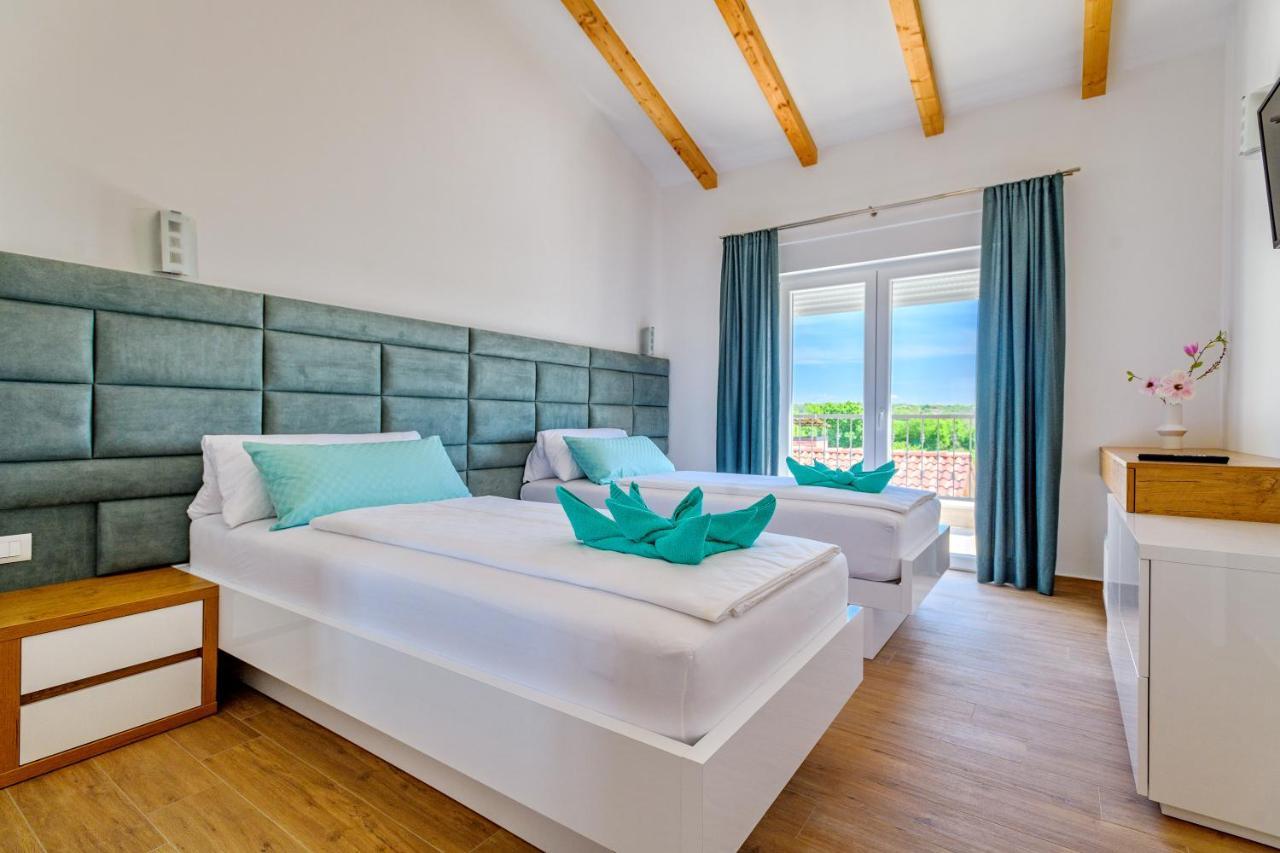 Luxury Stone Villa With Pool - Brisevo Luaran gambar