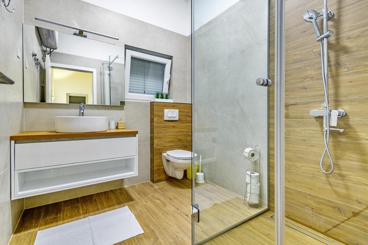 Luxury Stone Villa With Pool - Brisevo Luaran gambar