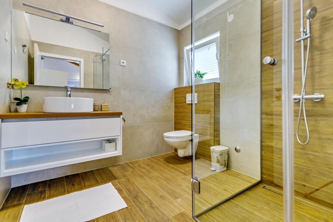 Luxury Stone Villa With Pool - Brisevo Luaran gambar